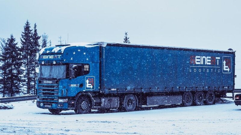 Great Benefits of Becoming a Trucker